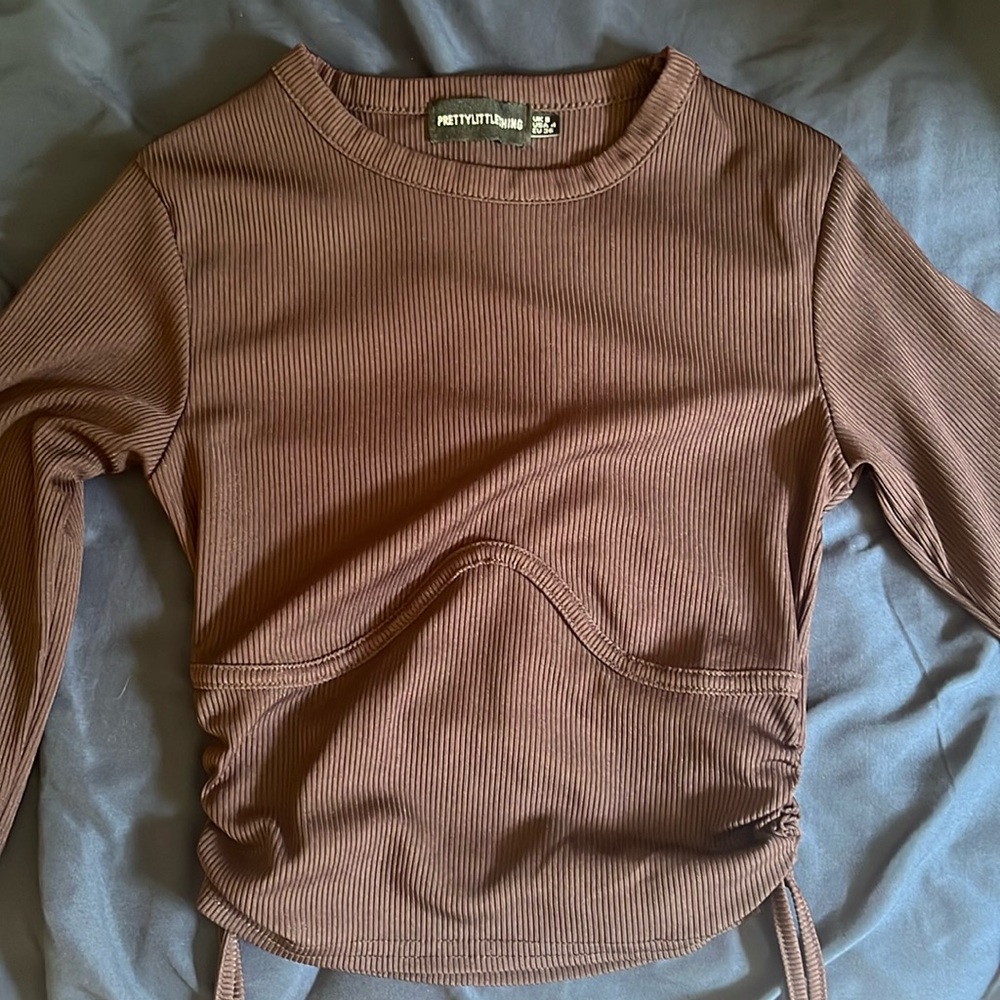 Pretty Little Thing Long Sleeve Crop Top